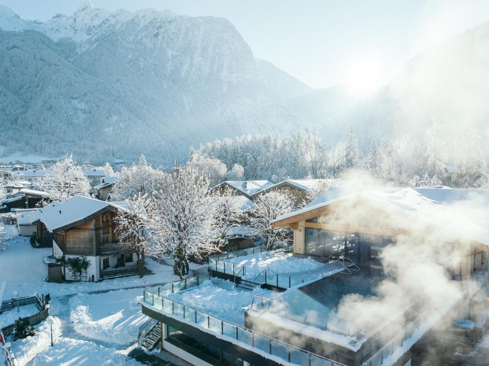 Feelfree Nature Resort Оец Екстериор снимка